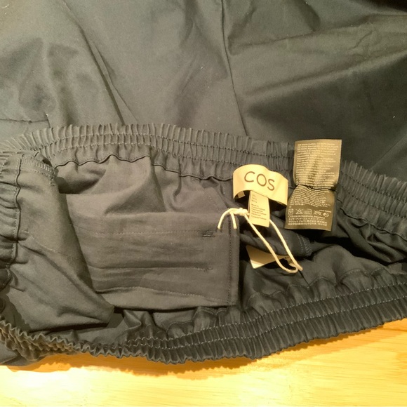 COS Deep Blue Men's Shorts - Picture 9 of 9